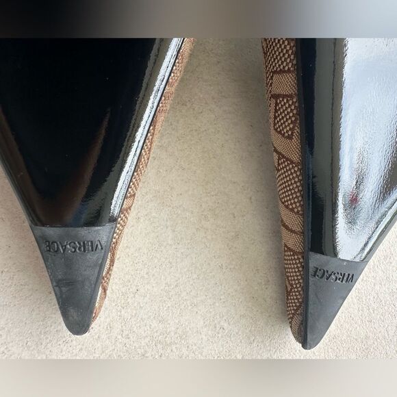 Versace Allover Logo Canvas Slingback Pumps In Brown Size 41 - Picture 10 of 13